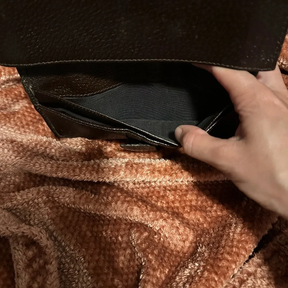 Gucci | Brown | Monogram International Wallet - Picture 8 of 14